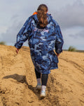 Dryrobe Advance KIDS V3 LS Poncho - Blue Camo/Orange