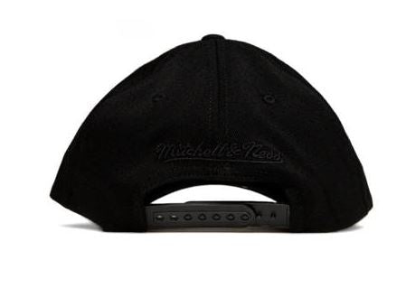 Mitchell & Ness snapback Branded black Cyber Redline Snapback
